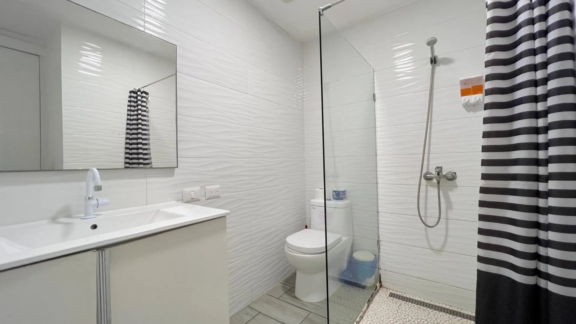 Vacation Studios With Rooftop Pool, Beach Club, Restaurants - Playa Los Corales Punta Cana Den Dominikanske Republik