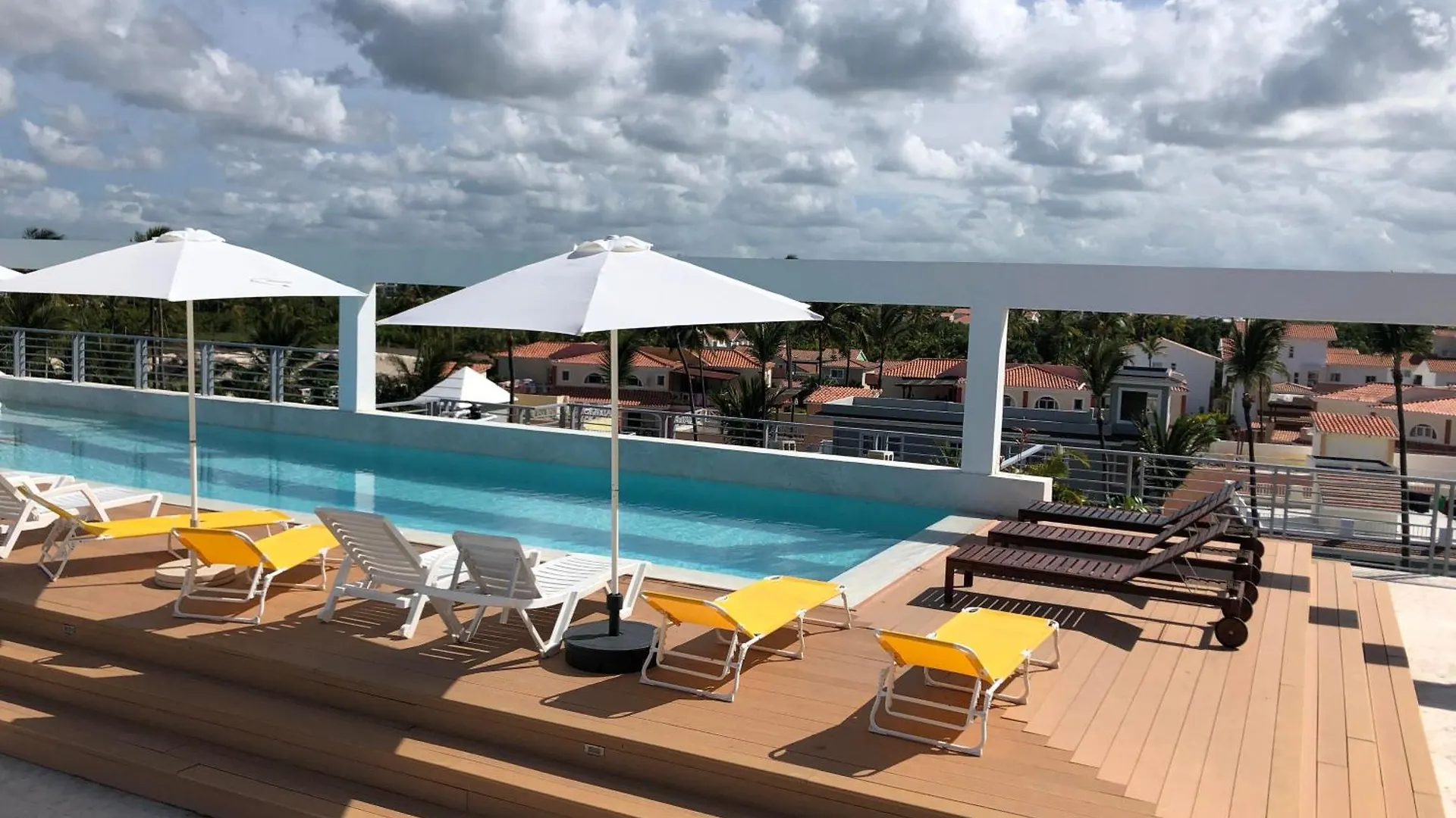 ***** Hotel Vacation Studios With Rooftop Pool, Beach Club, Restaurants - Playa Los Corales Punta Cana Den Dominikanske Republik